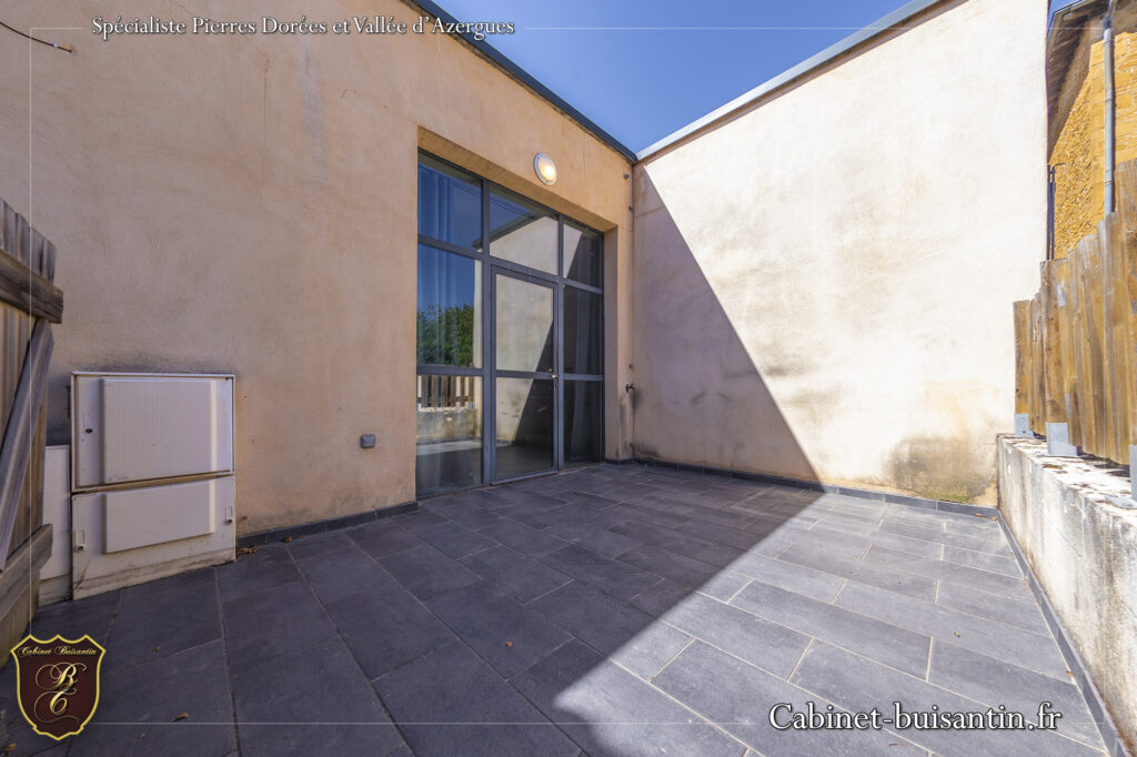 Vente maison + terrasse + garage 69620 frontenas (12)